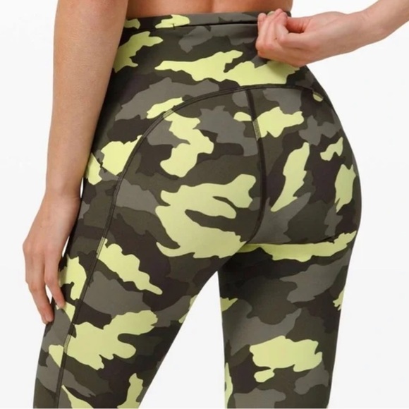 Lululemon Camo Swift Speed HR Tight 28” Size 2 - Picture 5 of 11